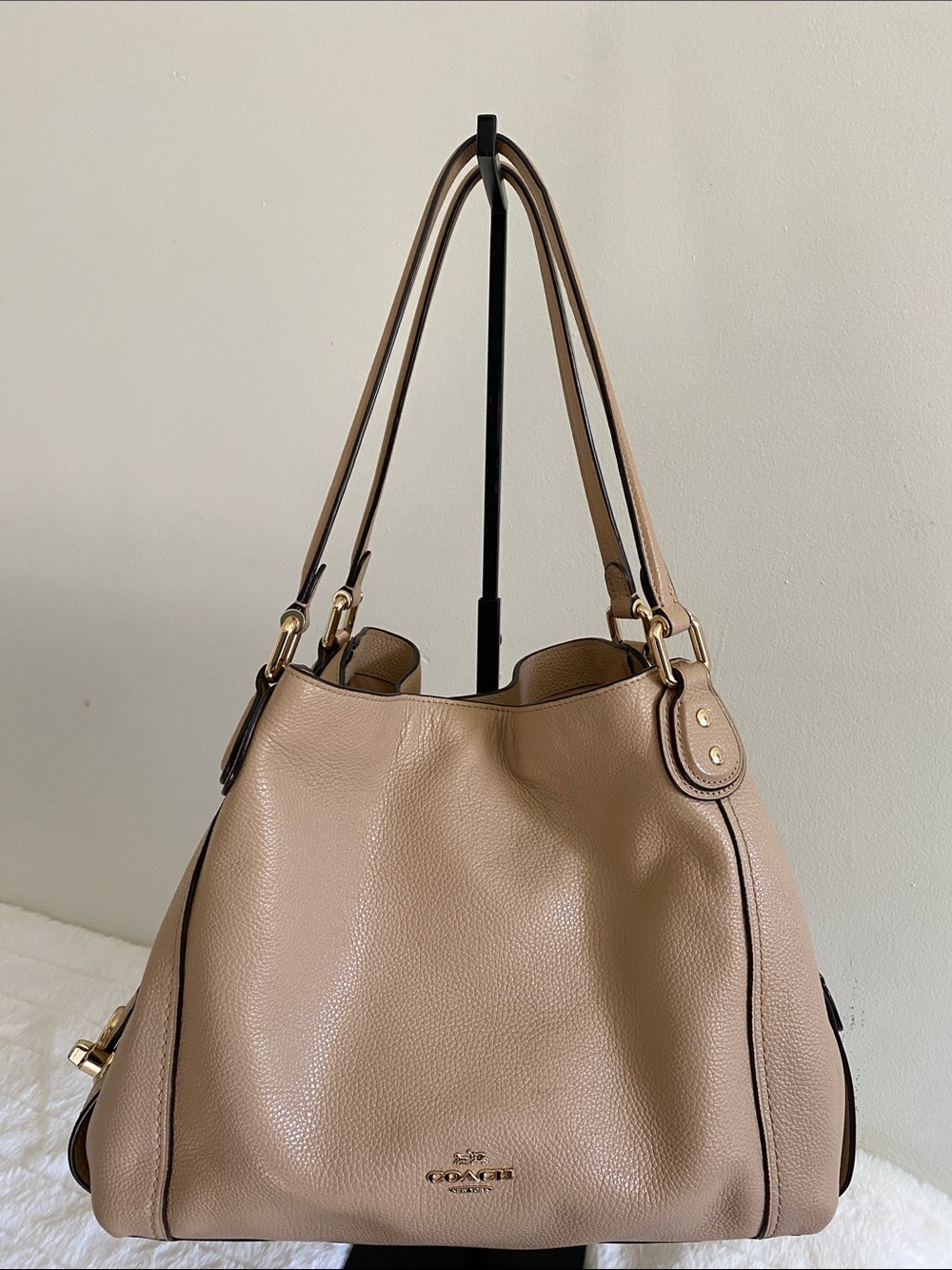 Coach Edie 31 Polished Pebble Leather Shoulder Bag in Beechwood with Twist Lock